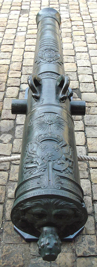 24-фн пушка системы Вальера 'Урания' отлитая в 1745 г. - A 24-pdr gun of de Valliere system (Canon de 24 de Valliere, Uranie), founded by Jean Maritz in 1745.